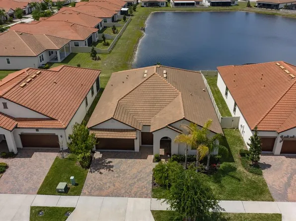 16955 Scuba Crest St, Wimauma, FL 33598