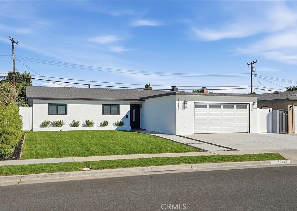 1st image of 16842 Ross Ln