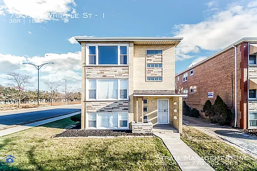7906 S Whipple St #1 Photo 1