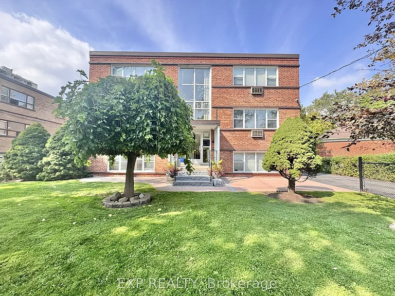 27 Paisley Blvd E #2 — Photo 1