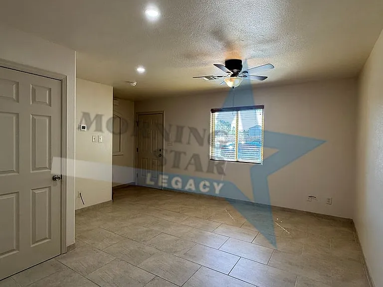 3405 Valverde Loop — Photo 3