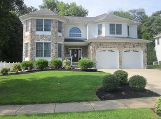 872 Jason Dr, Bensalem, PA 19020