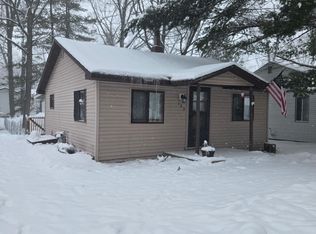 155 Kimberly Dr, Prudenville, MI 48651
