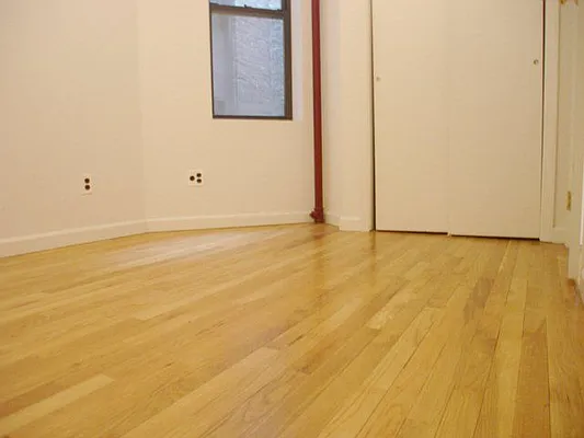 Rented by Glasser Realty LLC | media 25