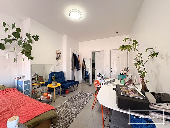 5th image of 42 Wilson Ave APT 2L