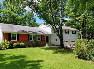 103 Finnegans Ln, Kendall Park, NJ 08824