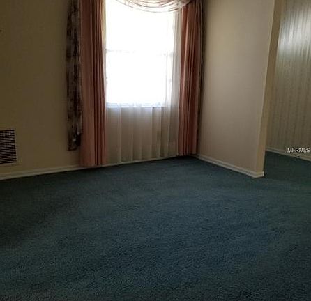 4th image of 5814 Fernhill Dr