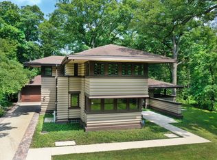1689 Lake Ave, Highland Park, IL