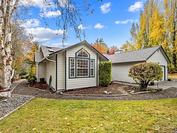 4th image of 13818 Twilight Place NW