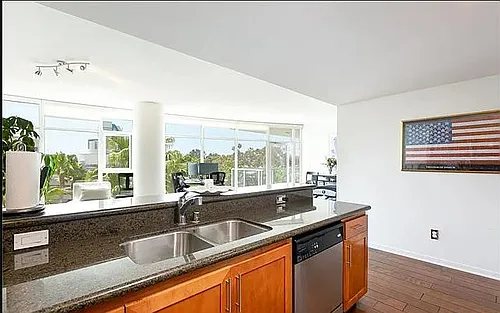411 W Seaside Way #204 Photo 1