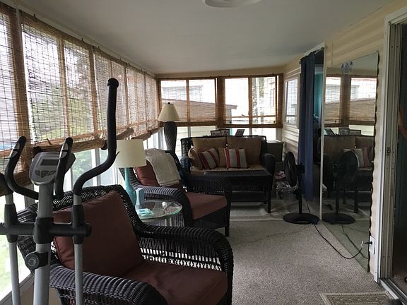 4th image of 150 Sabal Ave