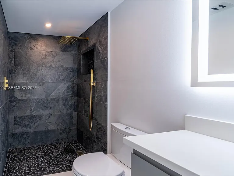 19380 Collins Ave #1105 — Photo 14
