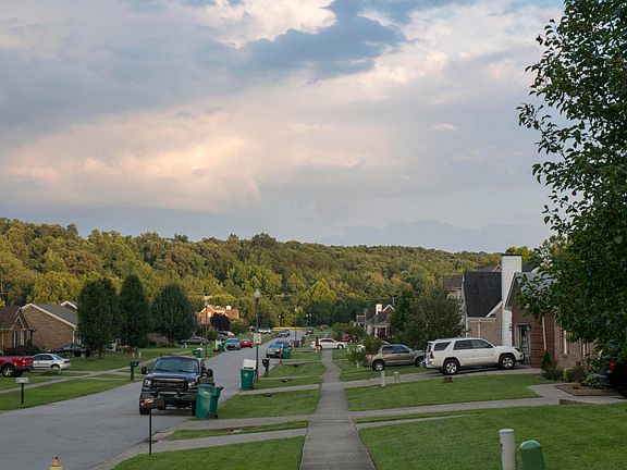 3rd image of 408 Babe Dr
