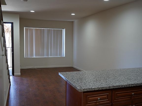 4th image of 10441 McVine Ave APT 16