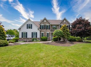 4459 Linda Ln, Emmaus, PA 18049