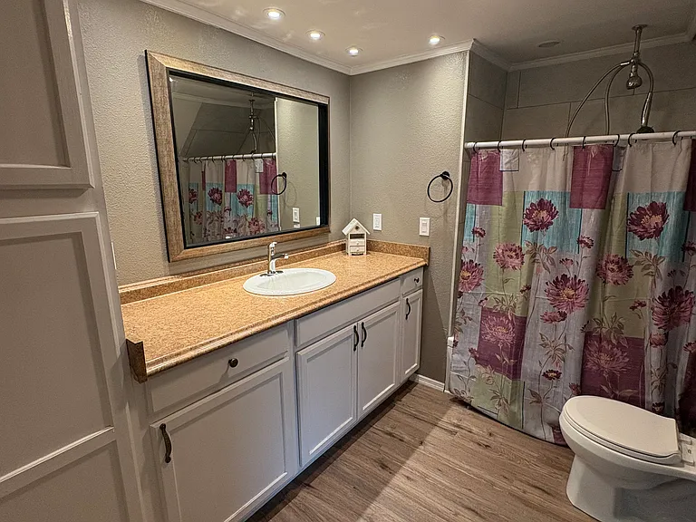 2425 Oak Dr — Photo 16