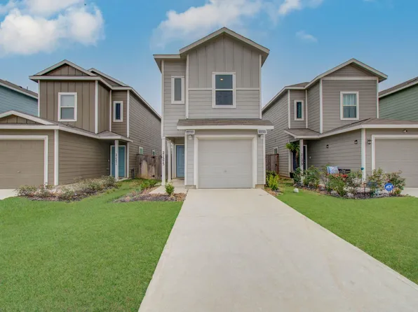 21575 Carosella Dr, New Caney, TX 77357