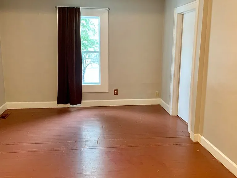 1000 W Country Club Dr — Photo 12