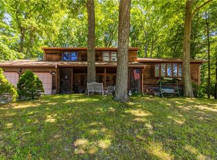 12 Overlook Dr, Plainville, CT 06062