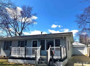 411 Fairlane Ave, Pekin, IL 61554