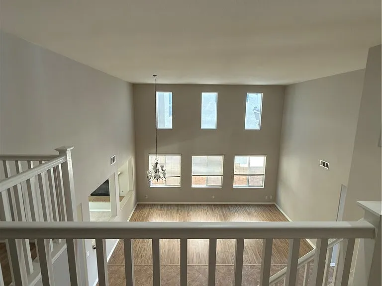 7771 Stonegate Dr — Photo 19