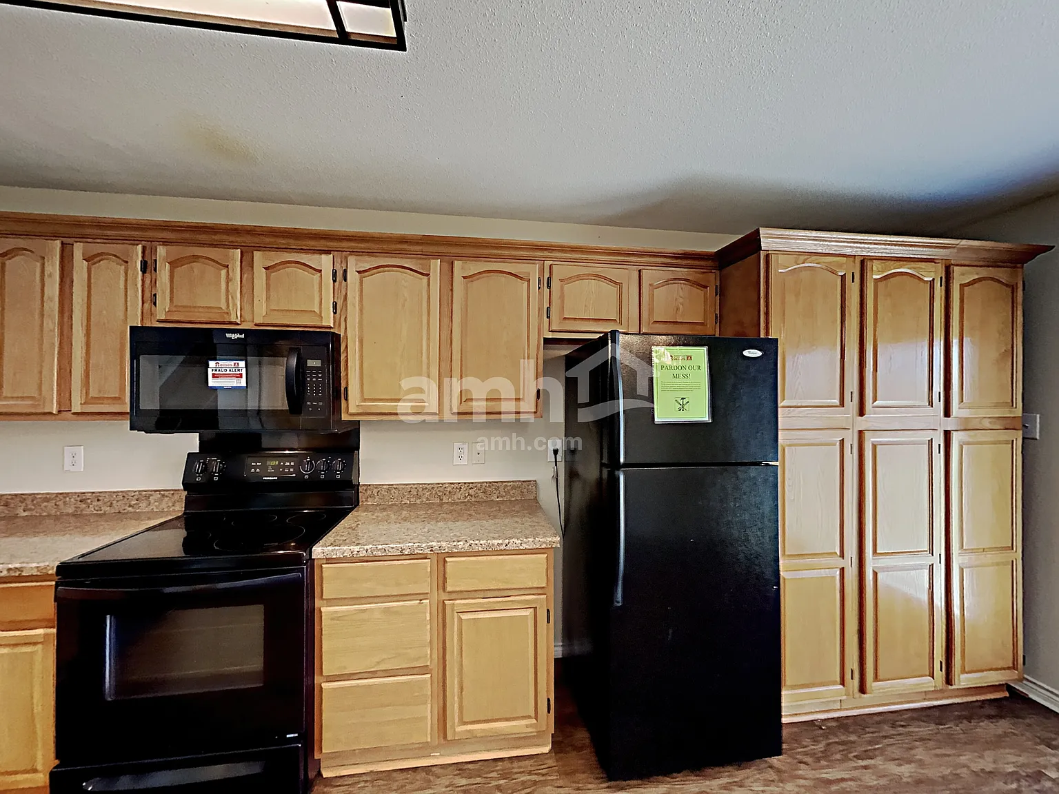 4 bed, 3.0 bath, 1948 sqft, $1,795 — Photo 4