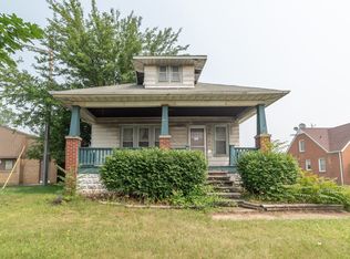 31532 Schoolcraft Rd, Livonia, MI 48150