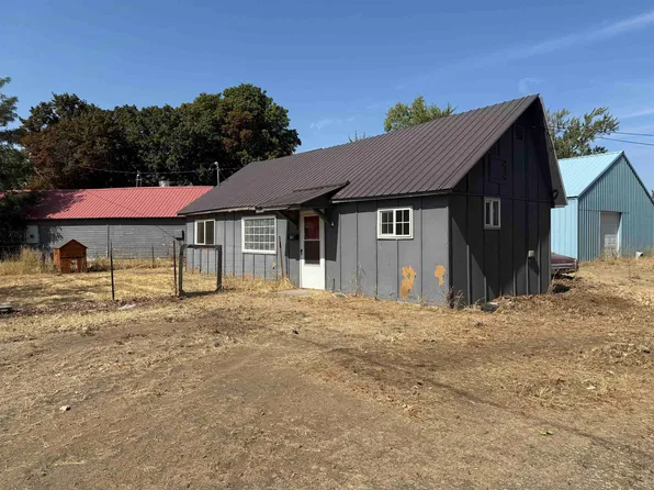 711 E Lake St, Medical Lake, WA 99022