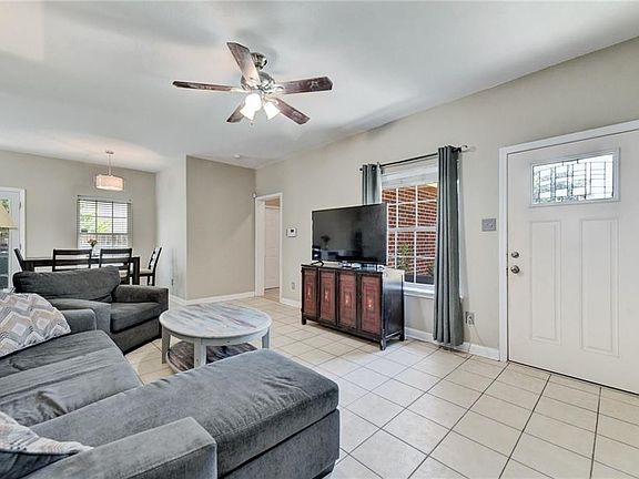 2nd image of 122 Bellair Dr