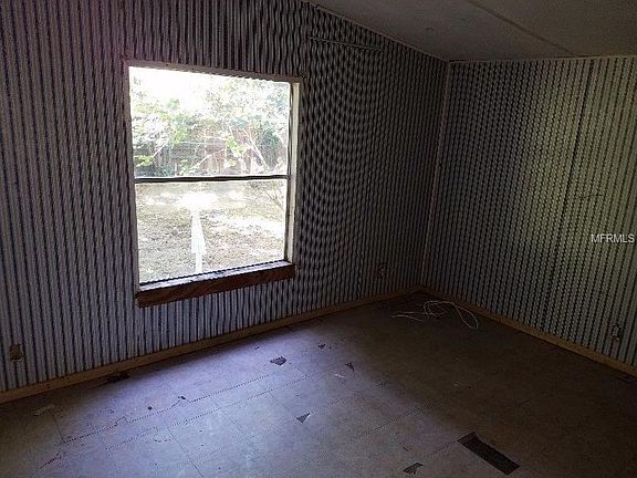 3rd image of 8801 Fouress Ln