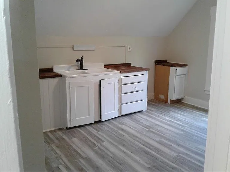 188 Walnut St #3 — Photo 2