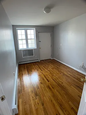 Rented by Highline Residential | media 23