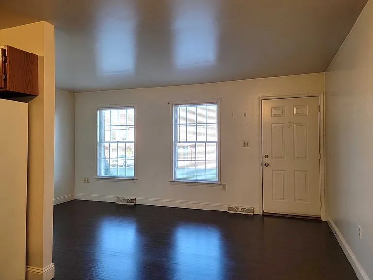 1513 Lincoln Heights Ave — Photo 2