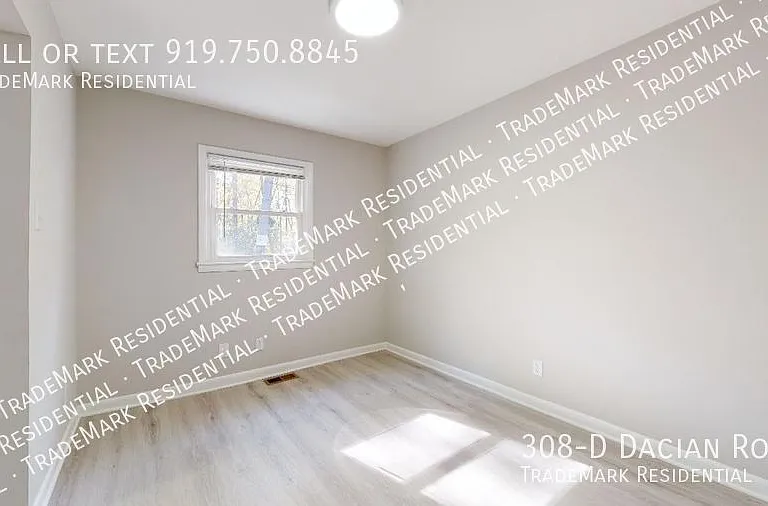 308D Dacian Rd — Photo 18