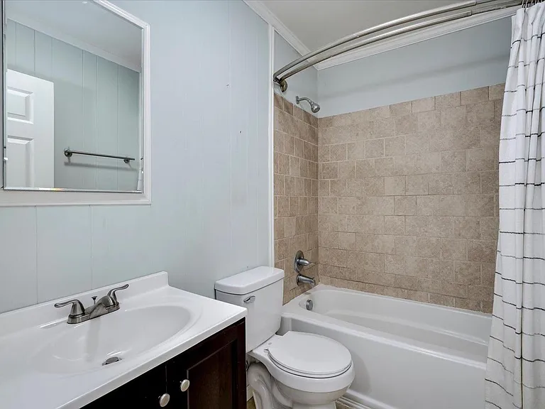 1744 Pennsylvania Ave — Photo 21