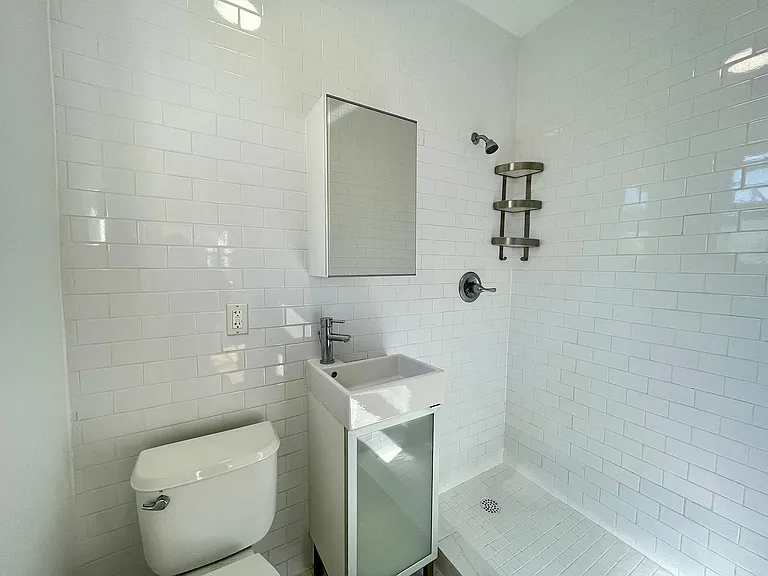 Depot 28 Bathroom