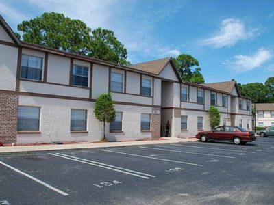 426 Banana Cay Dr APT B, South Daytona, FL, 32119