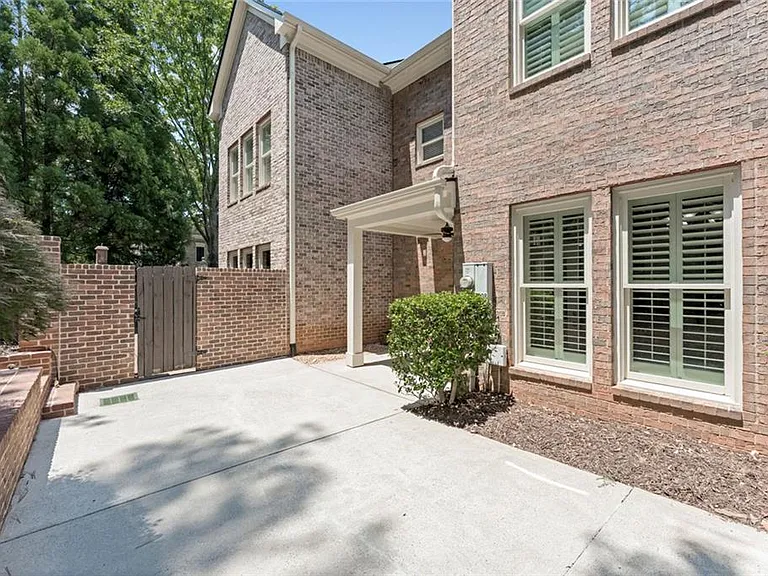 7508 Portbury Park Ln — Photo 17
