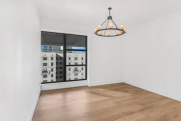 Rented by R New York