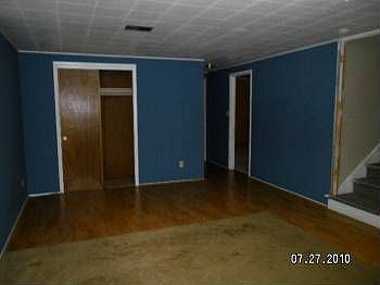 2nd image of 980 W 7th Avenue Dr