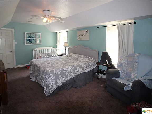 5th image of 225 W Avenue D