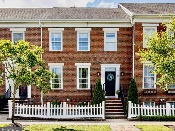 17 Story Pl, Robbinsville, NJ 08691