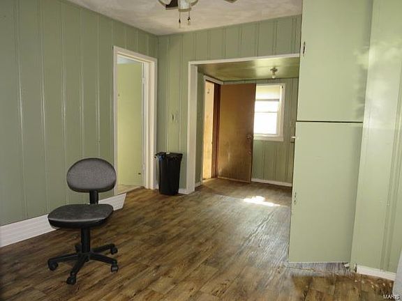 4th image of 2709 Sanford Ave