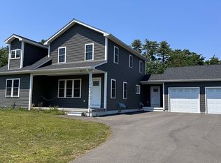 31 Champney Rd, Greenfield, MA 01301