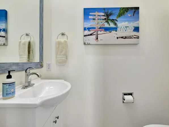 247 Honeysuckle Drive, Jupiter, FL 33458