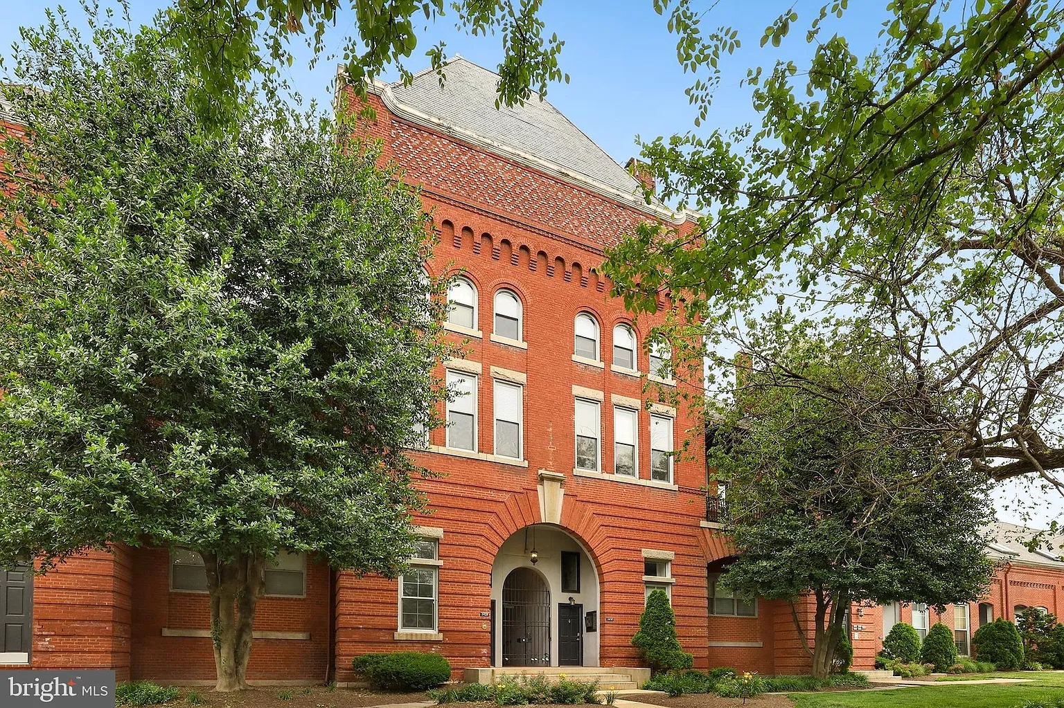 1433 A St NE APT C photo 1