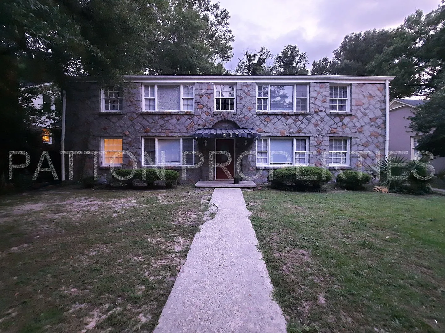 209 S. Harden - Inside CoC - R11310-12-06 — Photo 1