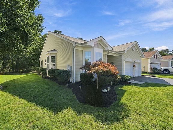 4th image of 36 Crowndale Pl