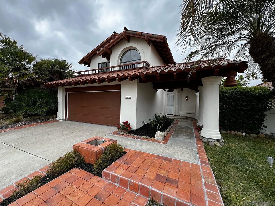 1st image of 16304 Avenida Nobleza