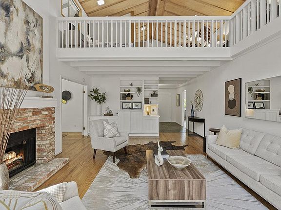5th image of 488 Yerba Buena Ave